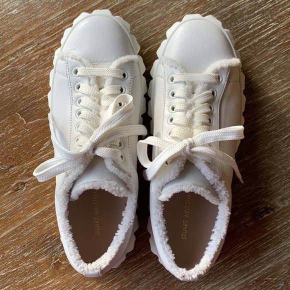 Stuart Weitzman Fringe Coverstory - Picture 4 of 14